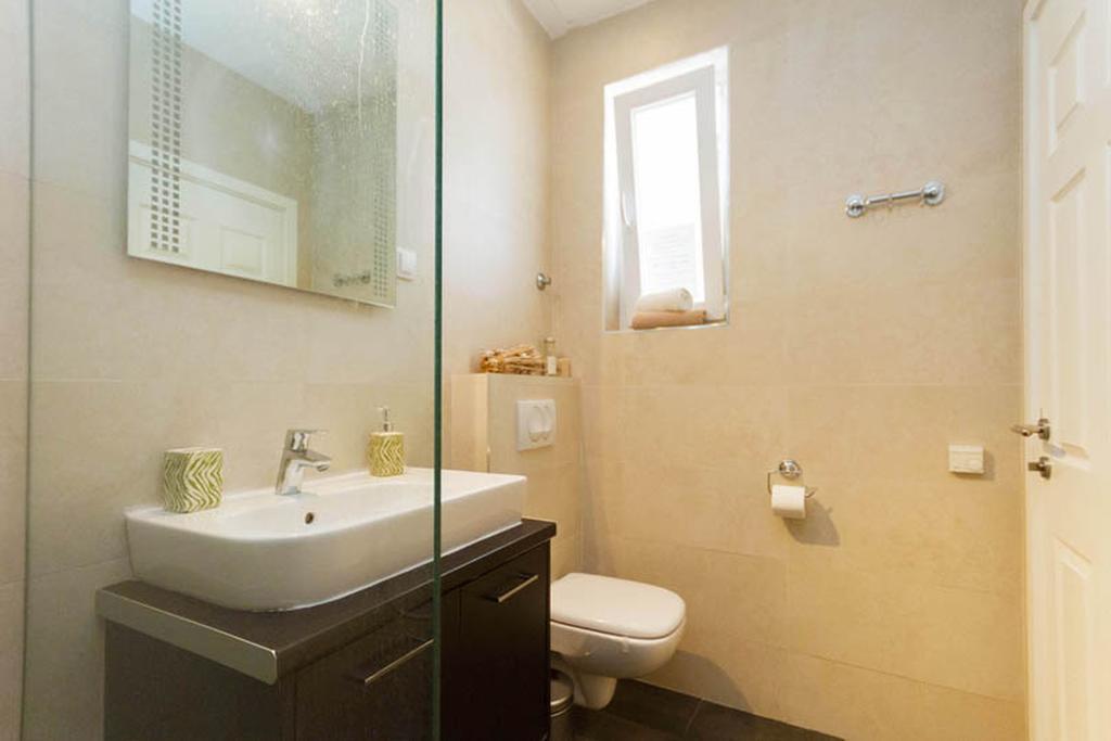 City Break Apartments Chic And Luxury Belgrád Kültér fotó