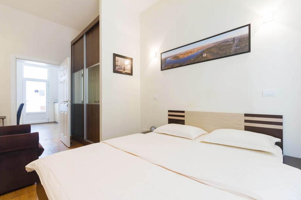 City Break Apartments Chic And Luxury Belgrád Kültér fotó